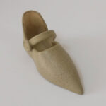 Small Medieval Beige Shoe